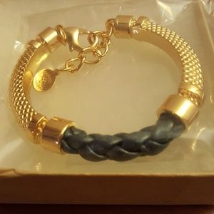Bracelet by Skinny